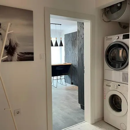 3 Bedroom Apt, Spacious, Near South Park София